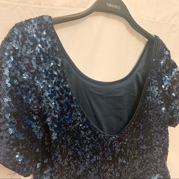 NWT Blue Sequin Crop Top - Never Worn! - Picture 4 of 5